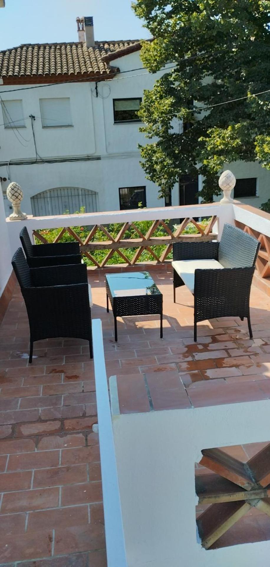 Casa Centrica En Girona Villa Luaran gambar